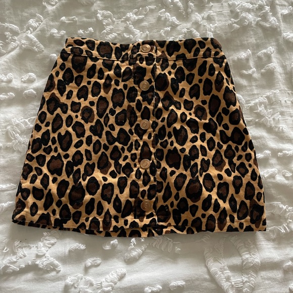 Carter’s toddler girls leopard skirt - Picture 1 of 3